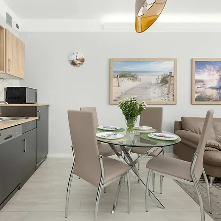 Komfortowy Z Dostepem Do Udogodnien W Kolobrzegu By Renters Apartamento Kołobrzeg